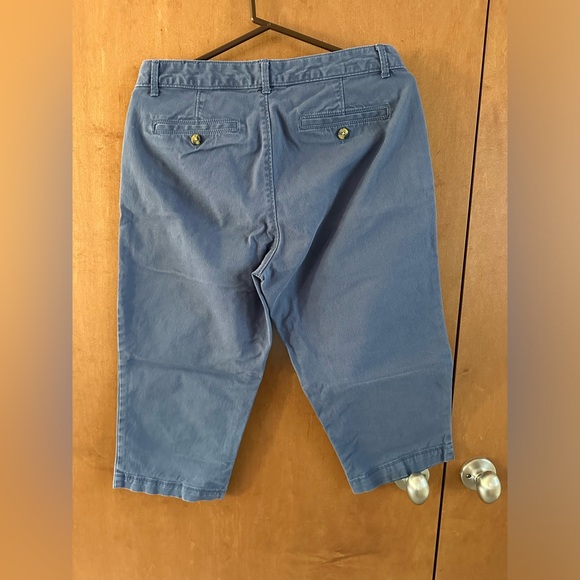 2 pairs Dockers capris pants. Womens size 10 - Picture 4 of 16